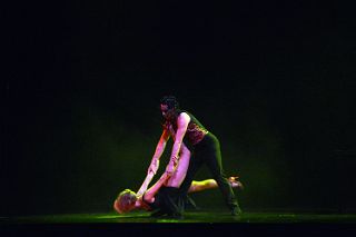 16 Acrobatic Tango Dancers Porteno Buenos Aires